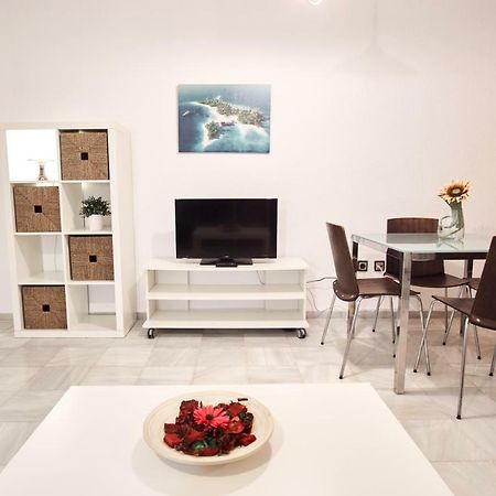 Pureza Oasis Suite Севиля Екстериор снимка
