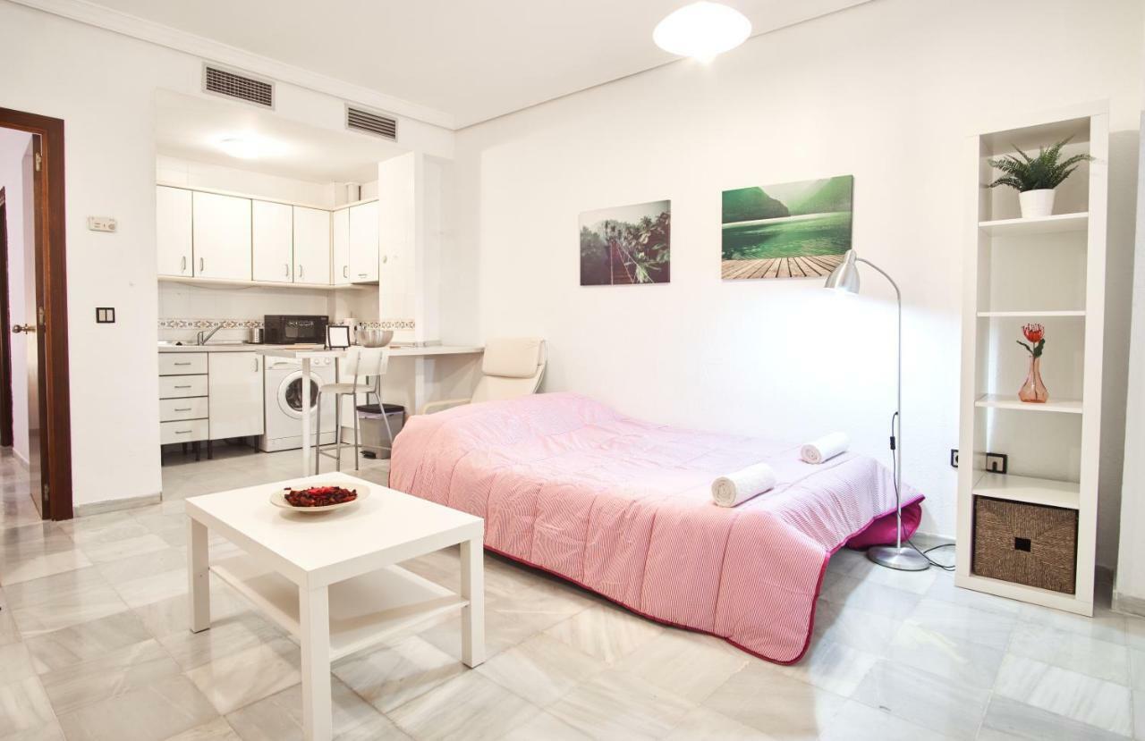 Pureza Oasis Suite Севиля Екстериор снимка