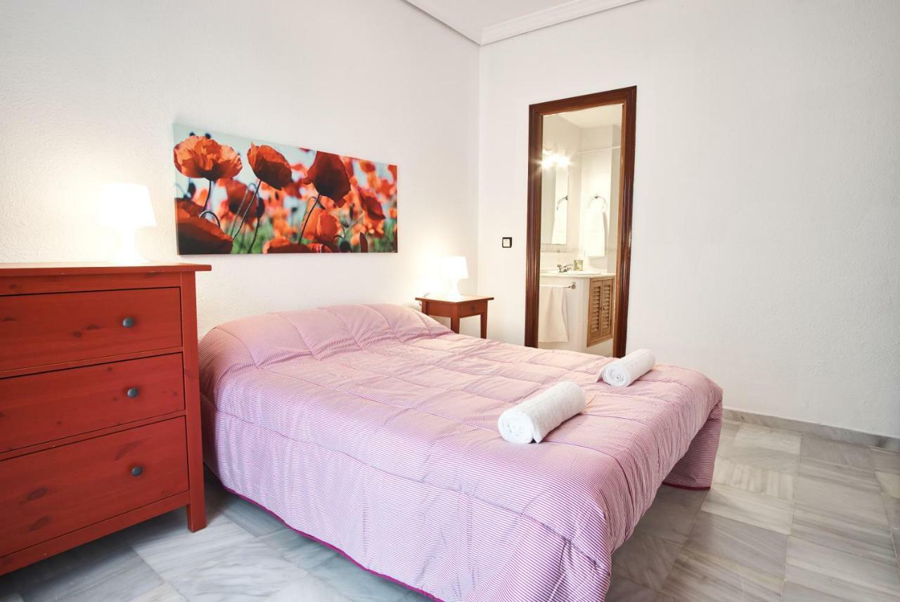 Pureza Oasis Suite Севиля Екстериор снимка
